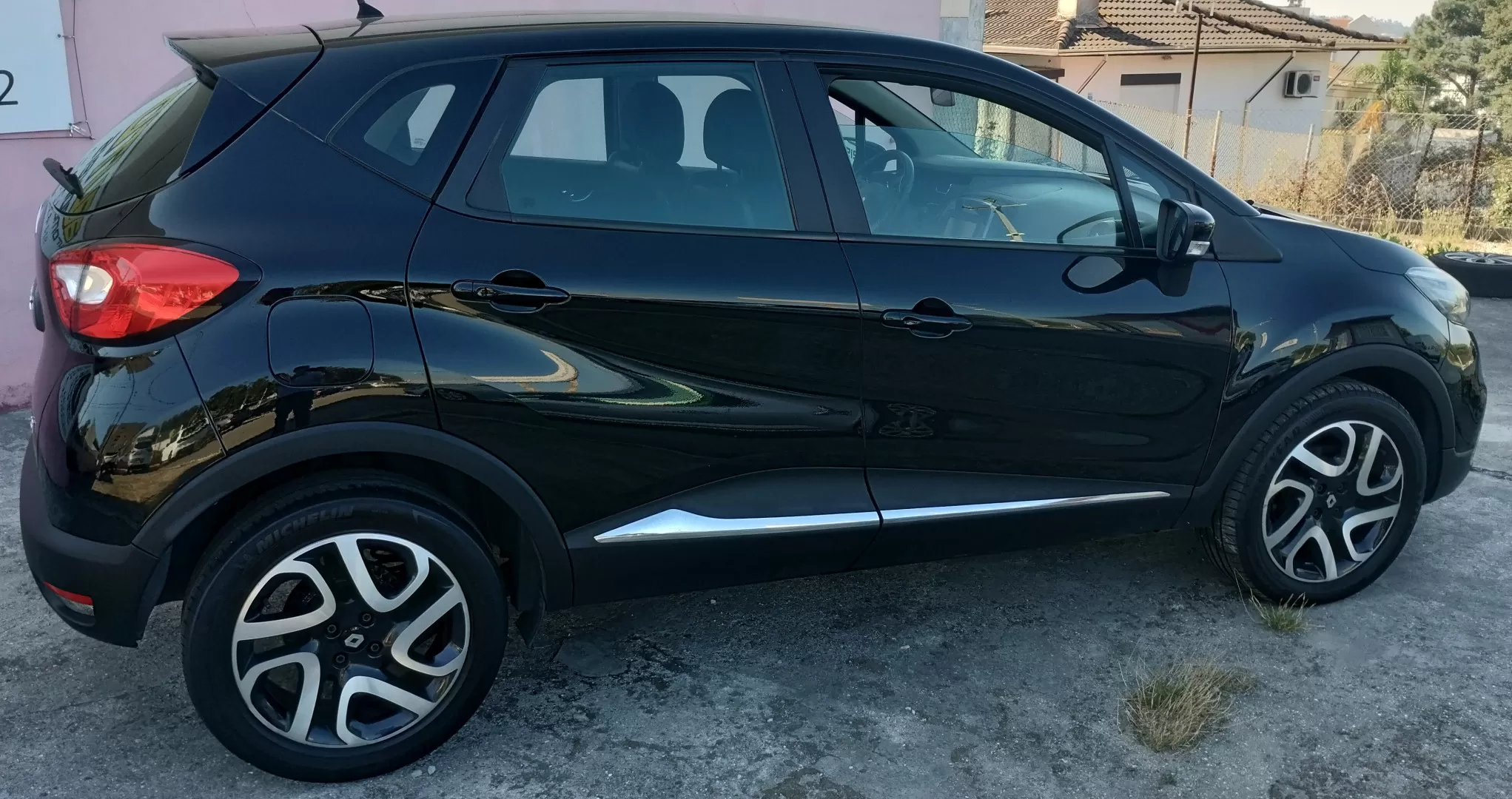 Renault Captur 1.5 dCi Exclusive - foto 4