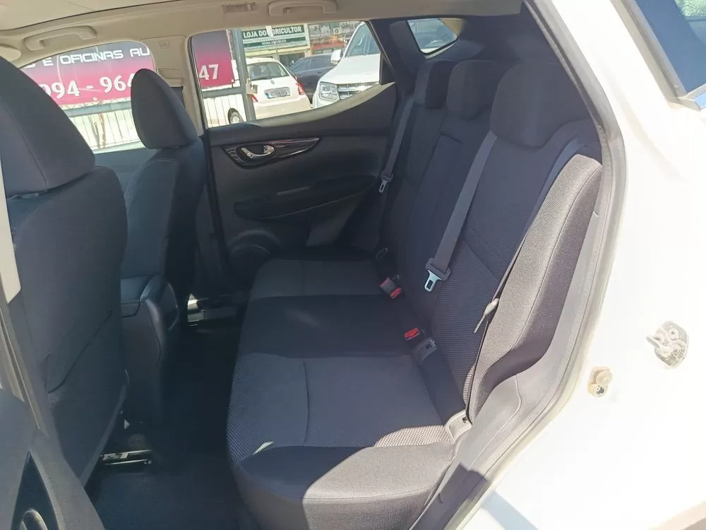 Nissan Qashqai - foto 8
