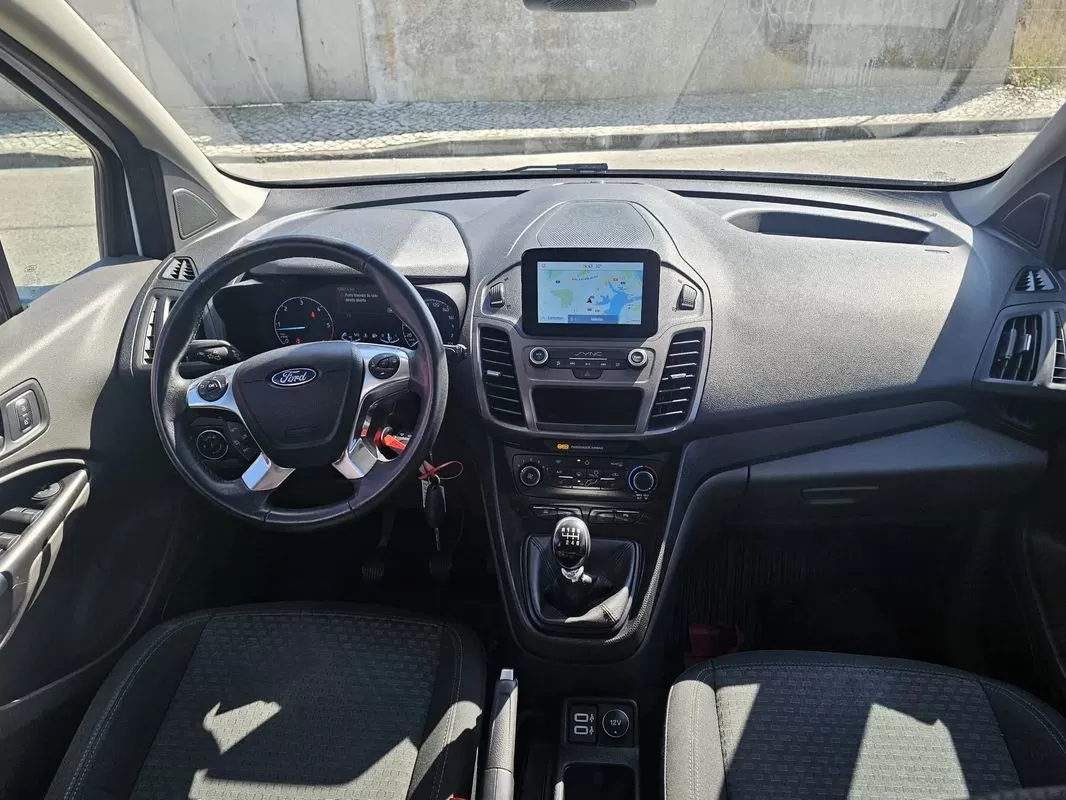 Ford Transit Connect - foto 8
