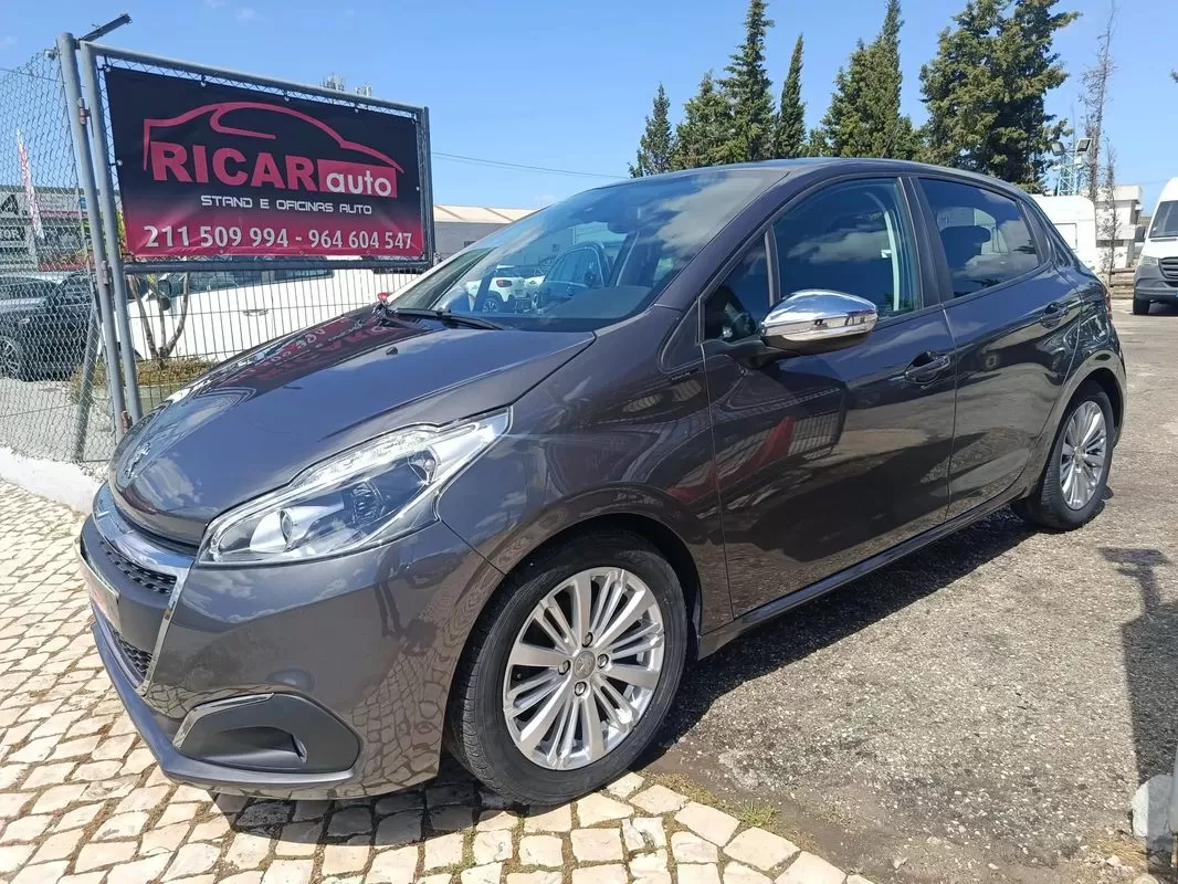 Peugeot 208 1.5 BlueHDi Signature - foto 3