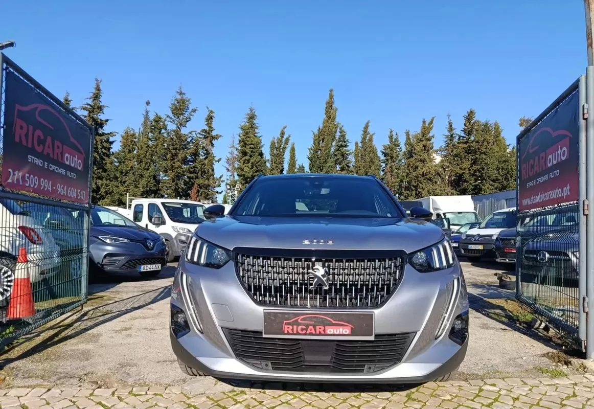 Peugeot 2008  Puretech 130 Gt Pack - foto 8