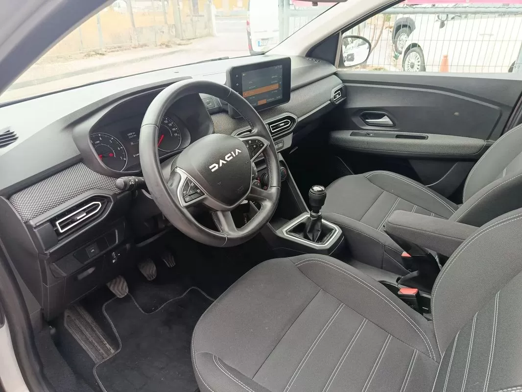 Dacia Sandero 1.0 ECO-G Expression Bi-Fuel - foto 4