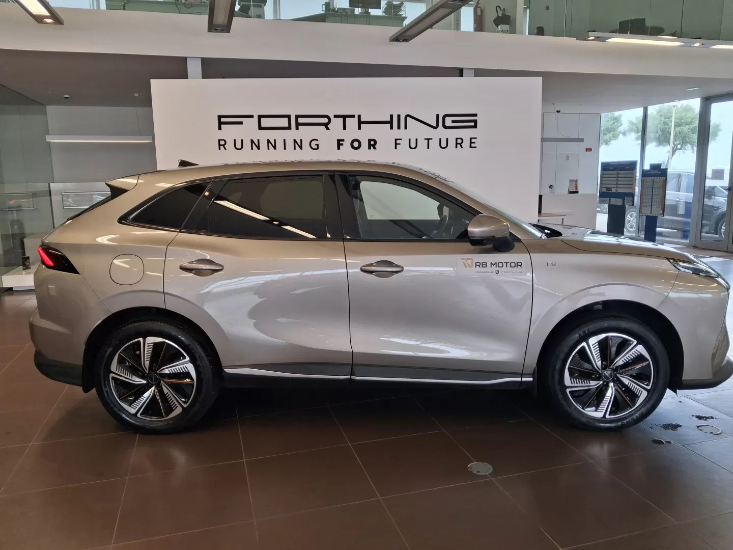 Forthing Friday EV 85.9 kWh - foto 6