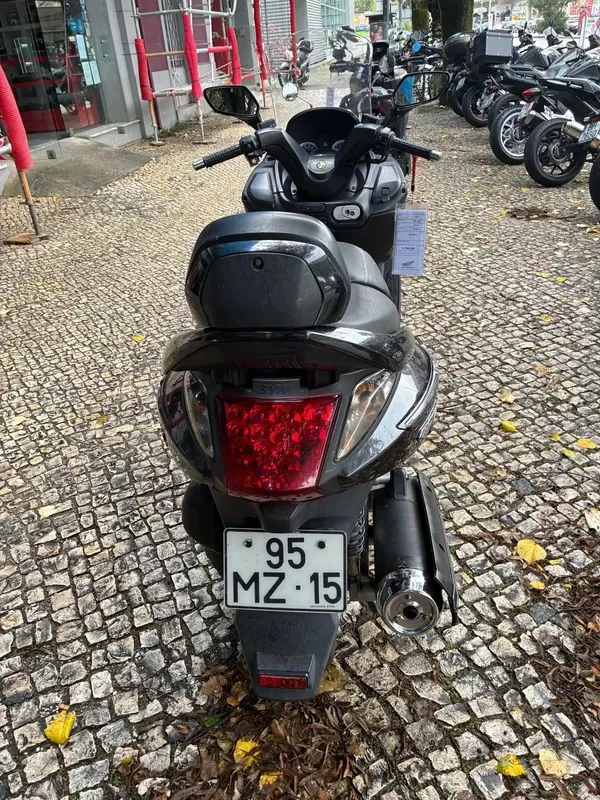 Sym GTS 300 EVO - foto 2