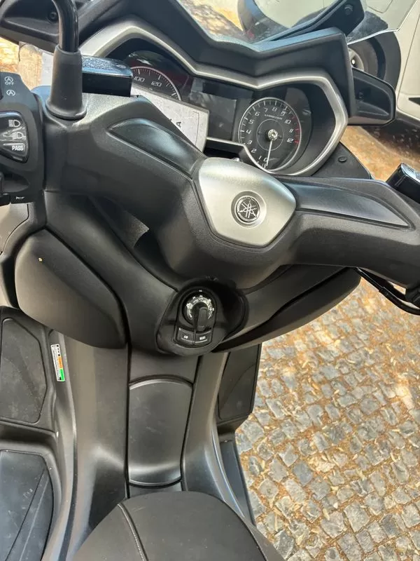 Yamaha X-Max - foto 4