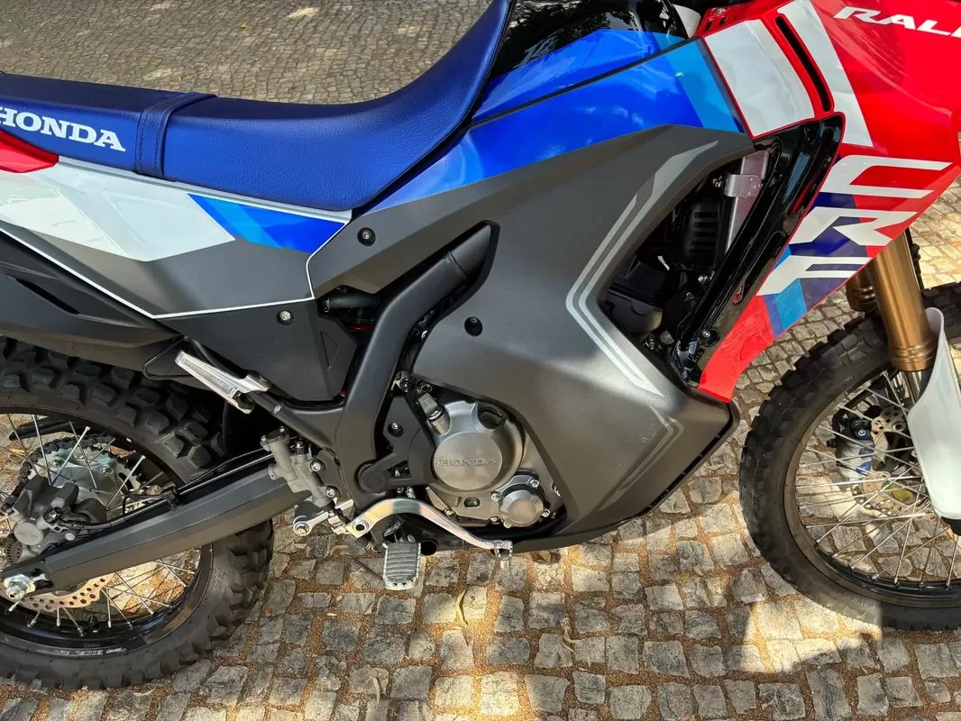 Honda CRF 300 RALLY - foto 8
