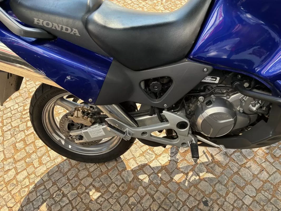 Honda XL 1000 VARADERO - foto 5