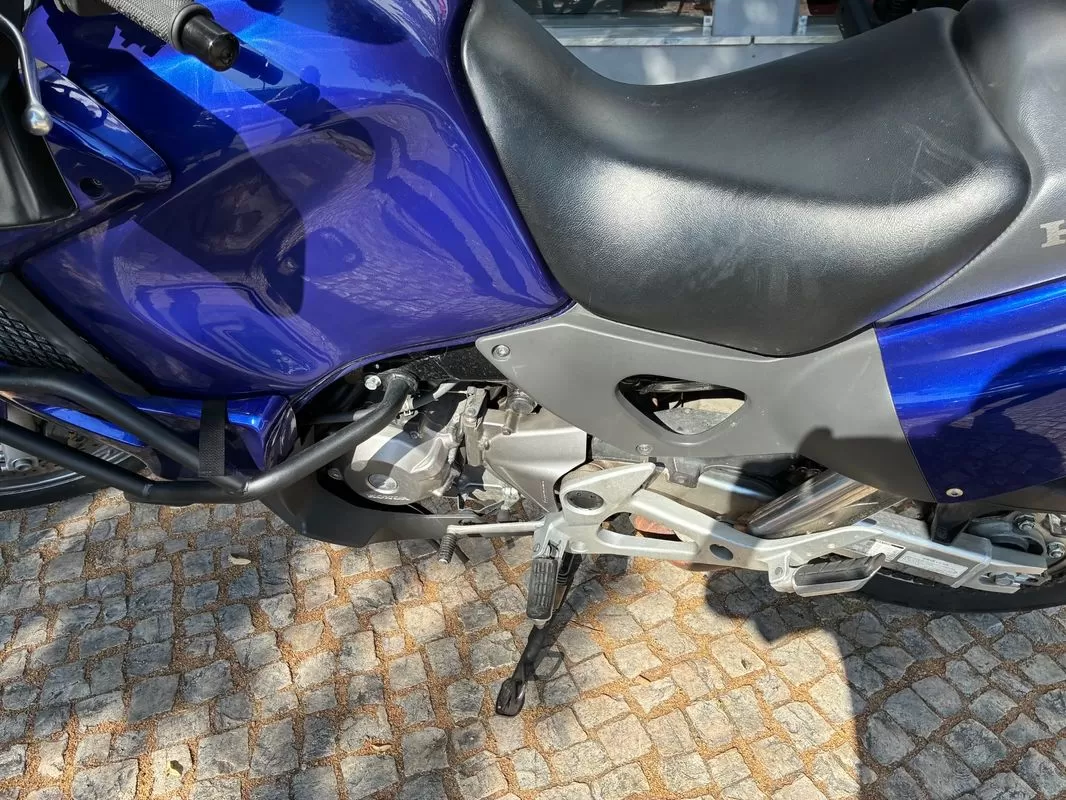 Honda XL 1000 VARADERO - foto 8