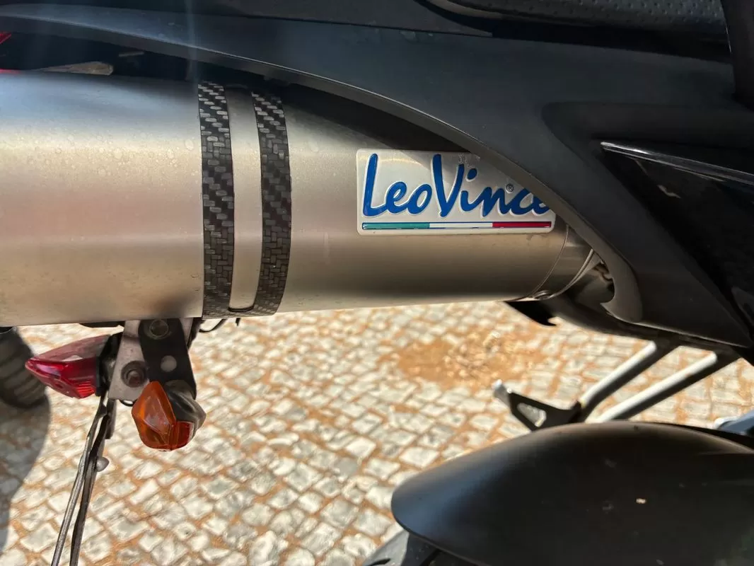 Yamaha FZ 600 - foto 7