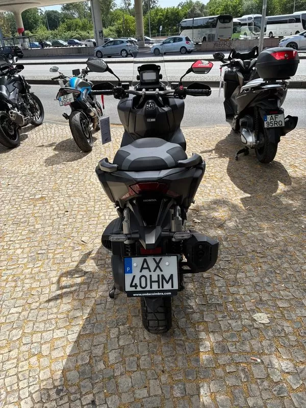 Honda ADV 350 - foto 2
