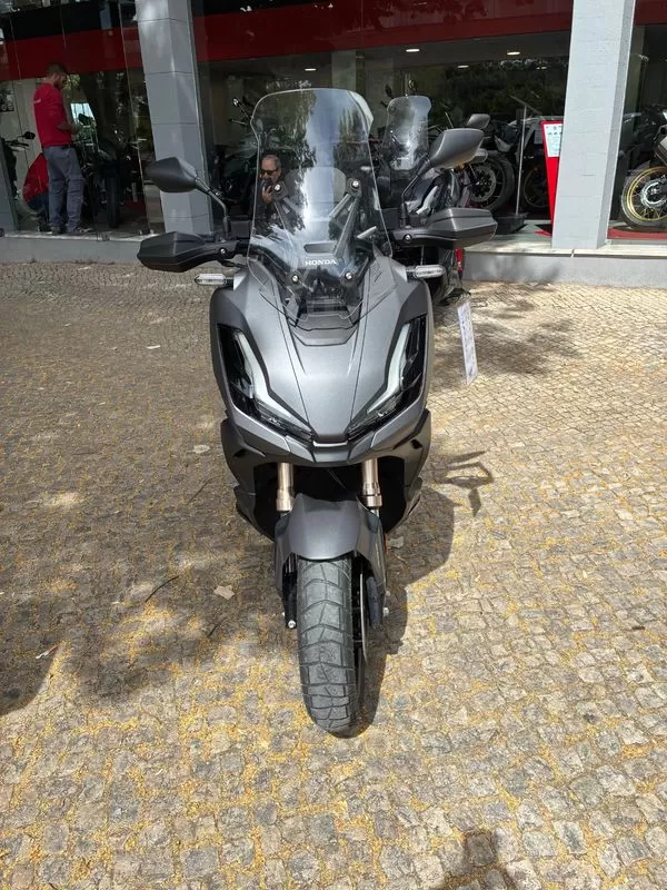 Honda ADV 350 - foto 4
