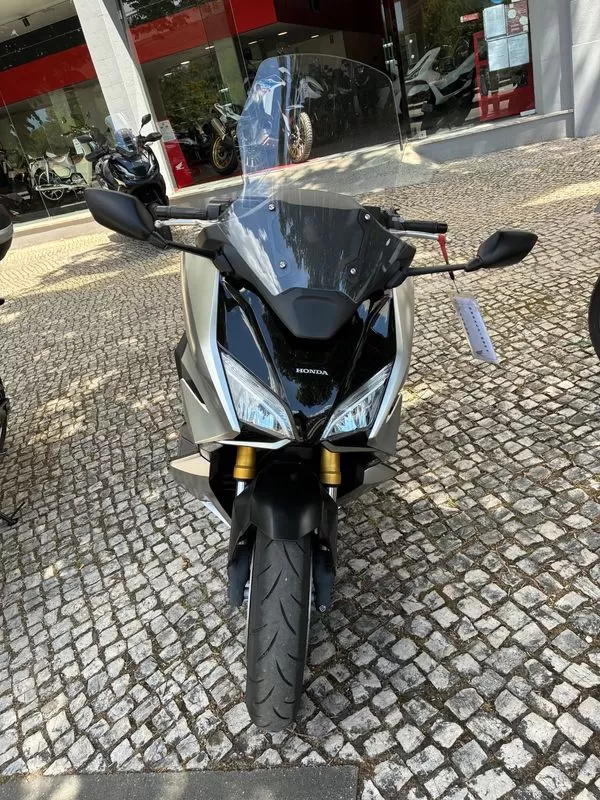 Honda Forza 750 IA - foto 4