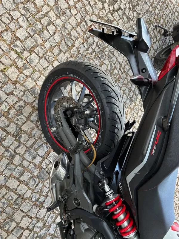 Benelli BN 302 - foto 6