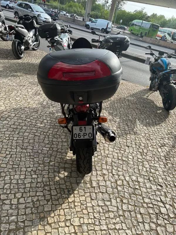 Suzuki GSX  750 F - foto 4