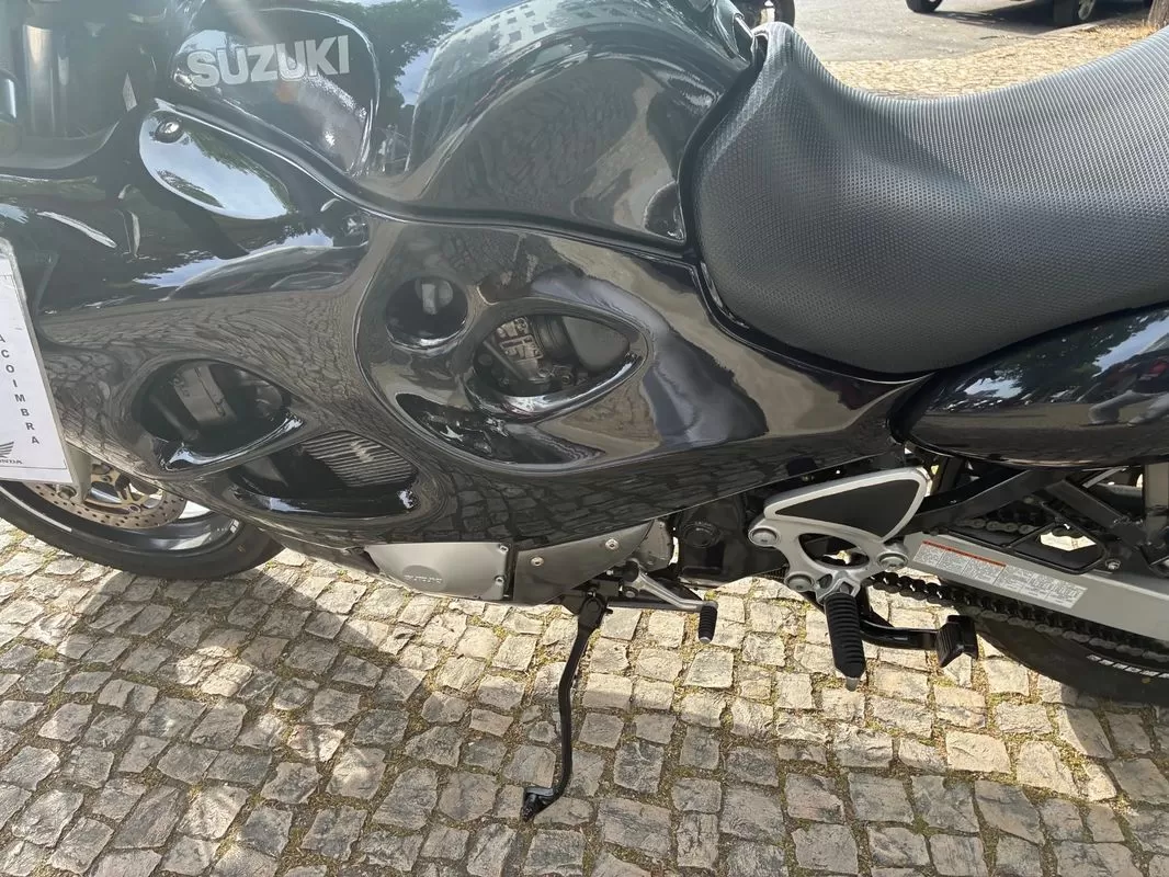 Suzuki GSX  750 F - foto 6