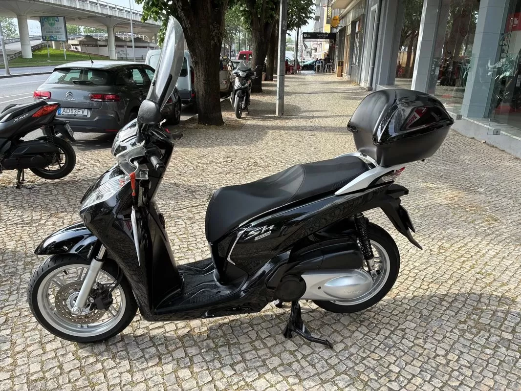 Honda SH 300 IA