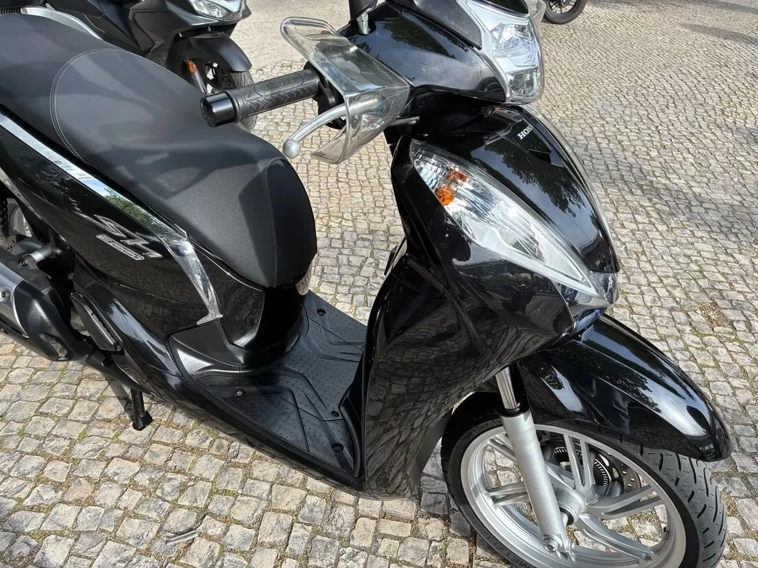 Honda SH 300 IA - foto 6