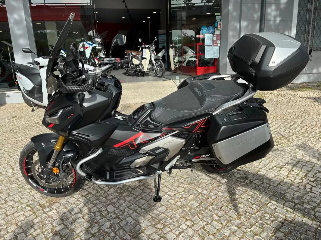 Honda  750 IA - foto 3