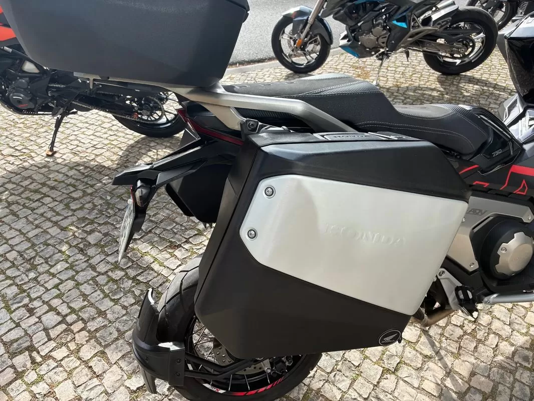 Honda  750 IA - foto 6