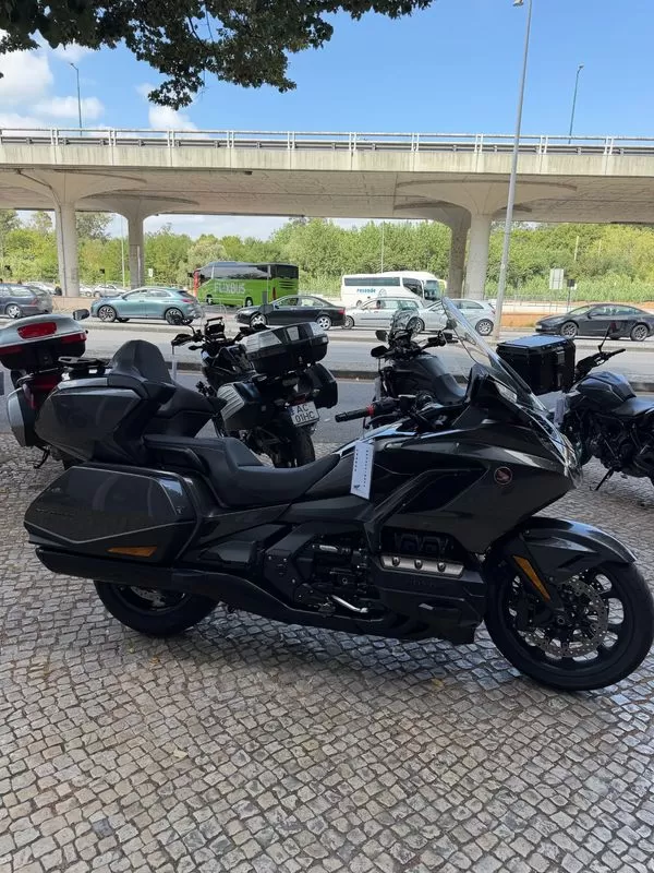 Honda Goldwing - foto 4