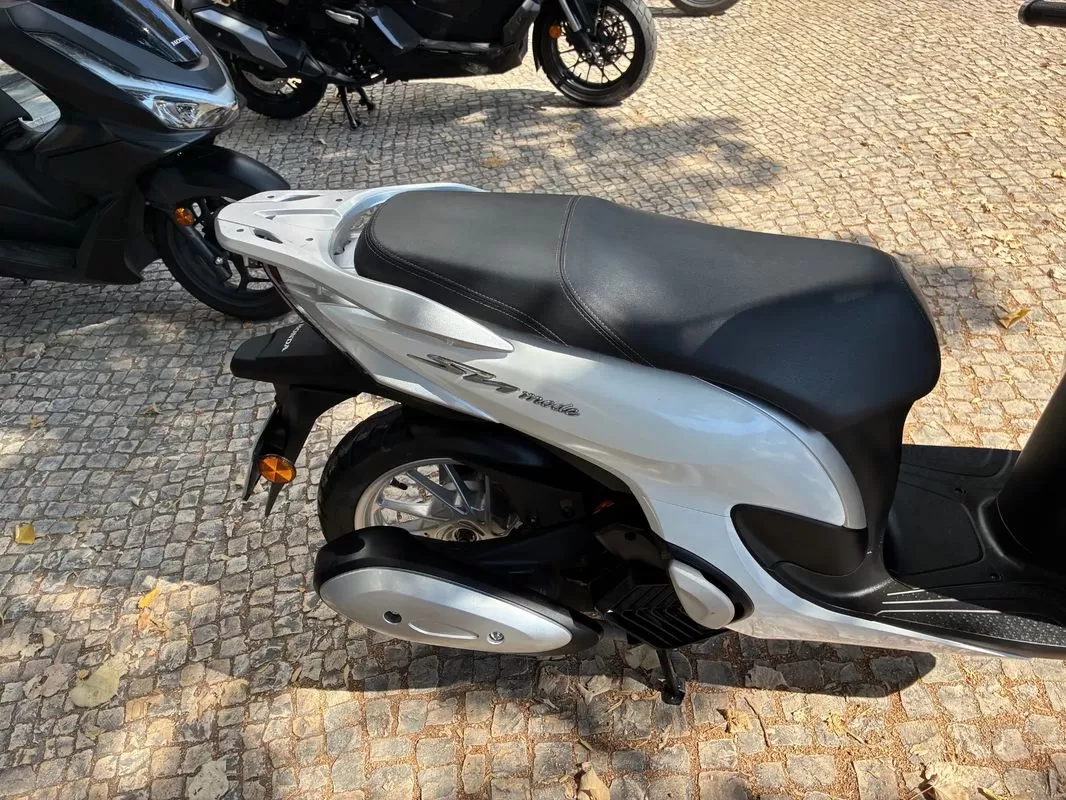 Honda SH 125 MODE - foto 6