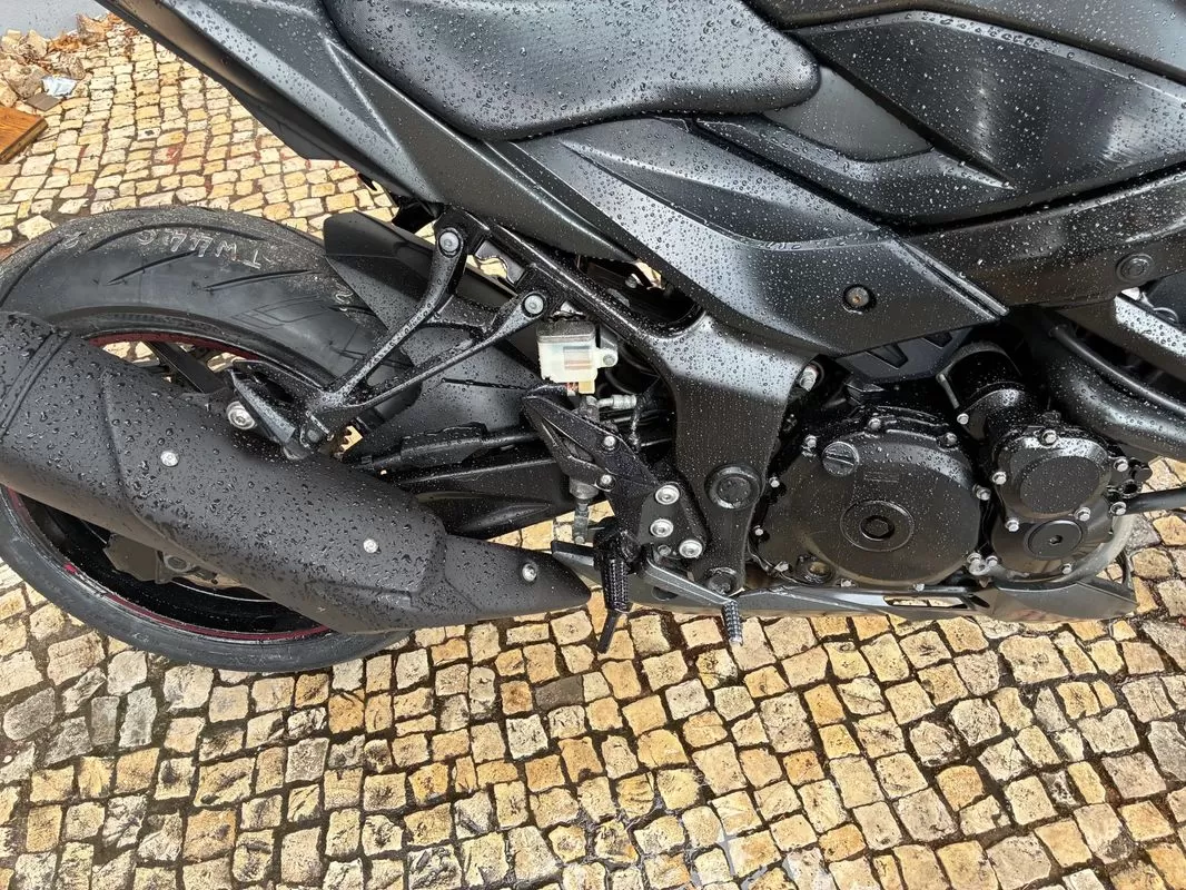 Suzuki GSX  750 S - foto 7