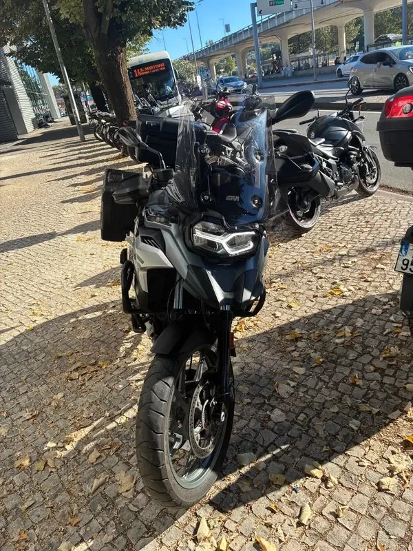 BMW - foto 2