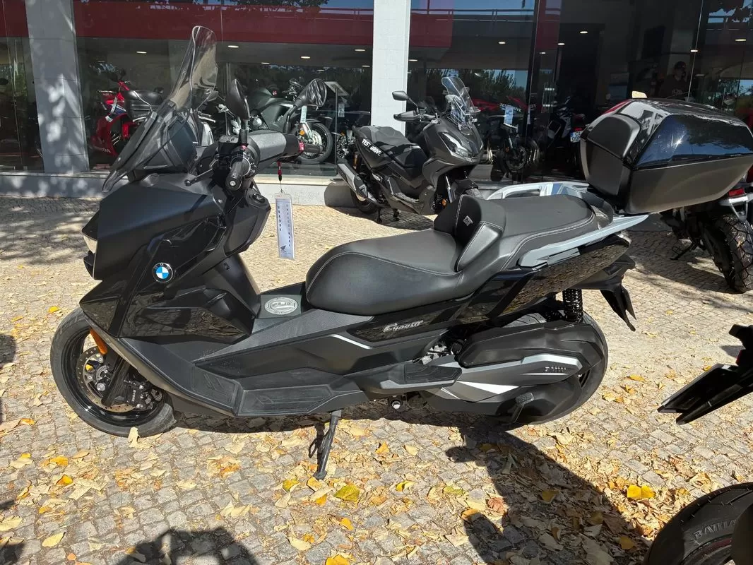 BMW - foto 3