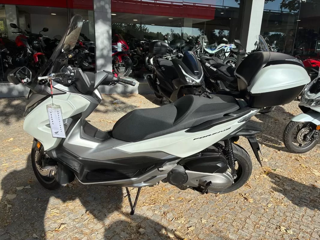 Honda Forza 300 IA
