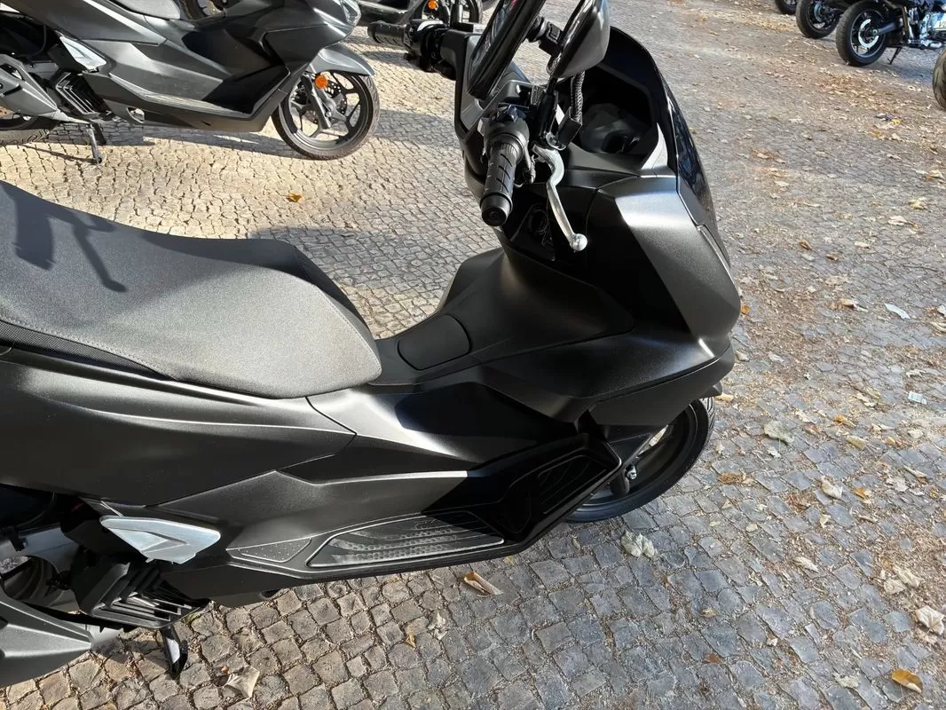 Honda PCX125 DX - foto 6