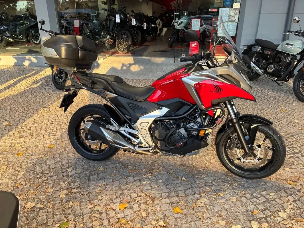 Honda NC750X - foto 2