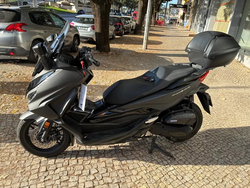 Honda Forza 125 IA - foto 3