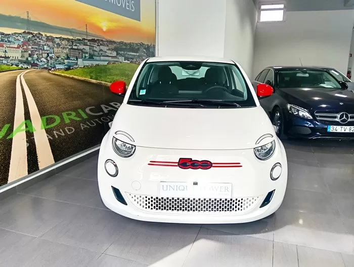 Fiat 500e 23.65 kWh (RED) - foto 2