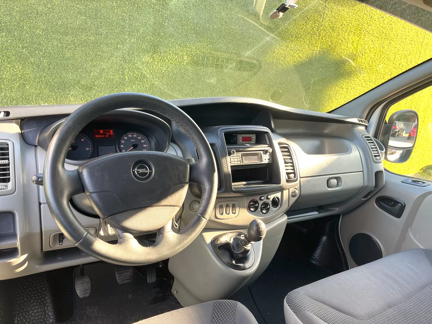 Opel  VIVARO 2.0D c/FRIO DE CONSERVAÇÃO - foto 3