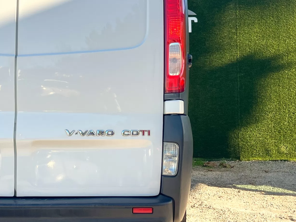 Opel  VIVARO 2.0D c/FRIO DE CONSERVAÇÃO - foto 7
