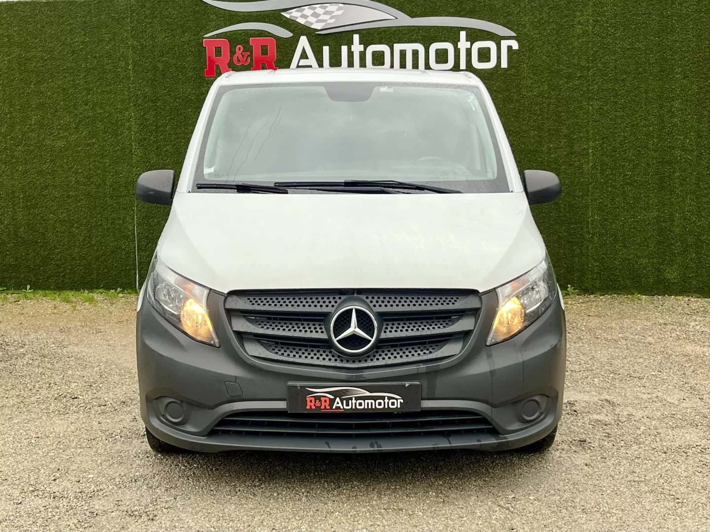 Mercedes-Benz  Vito 114 CDi 3 lugares - foto 4