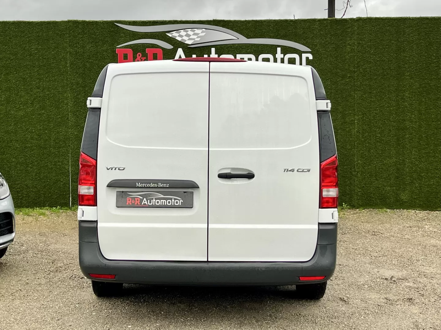 Mercedes-Benz  Vito 114 CDi 3 lugares - foto 5