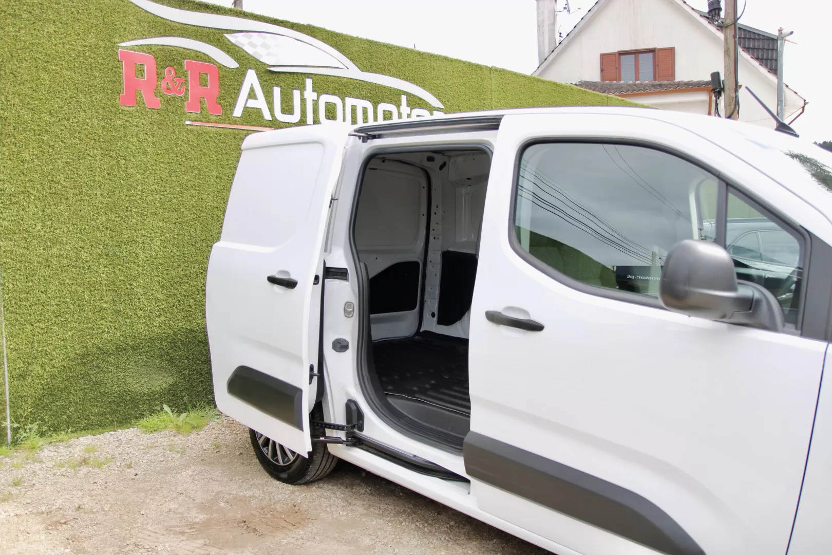 Toyota  Proace City 1.5D L1 Comfort IVA DEDUTÍVEL - foto 8