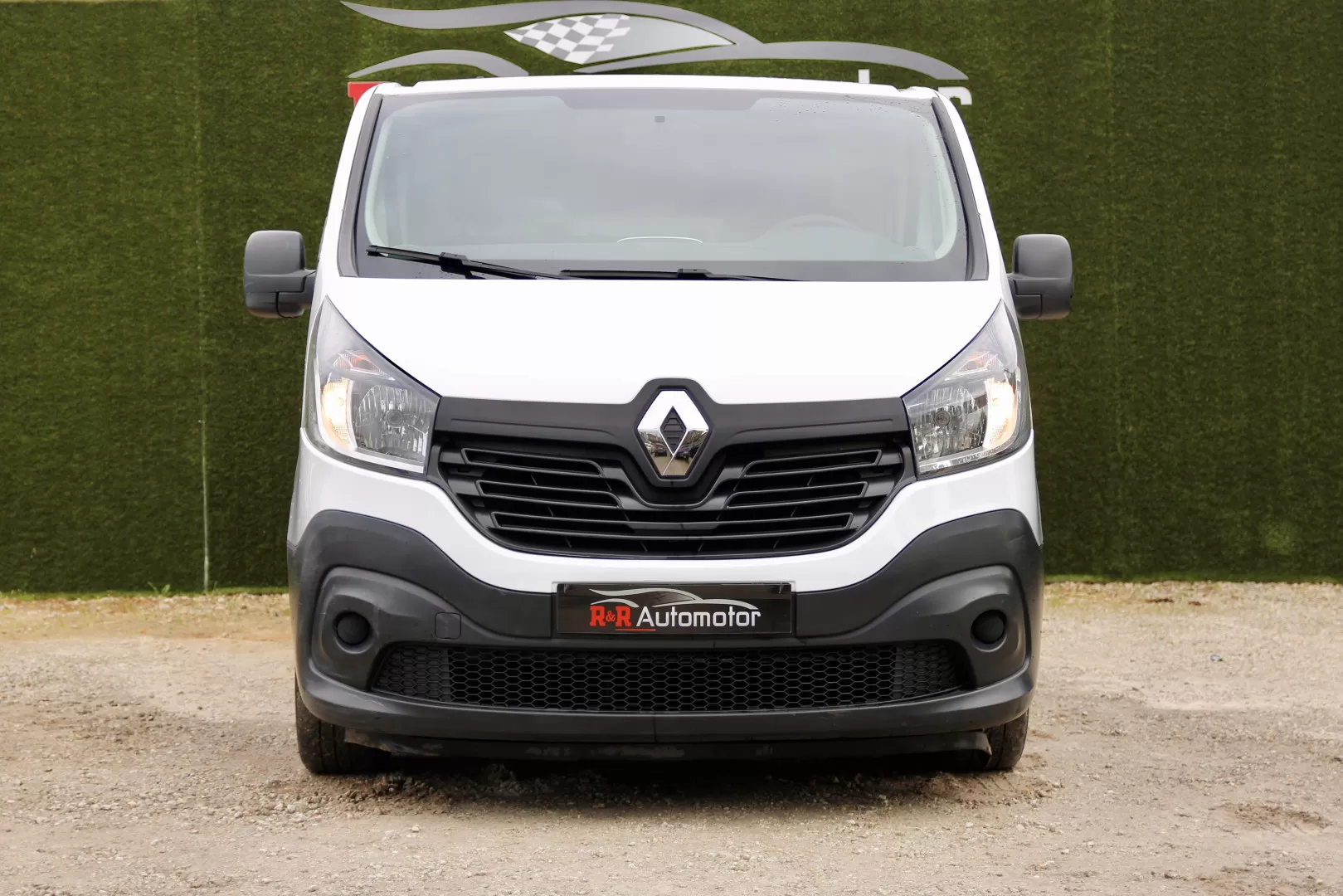 Renault  TRAFIC 1.6 DCI TÉRMICA L2H1 - IVA DEDUTÍVEL - foto 4