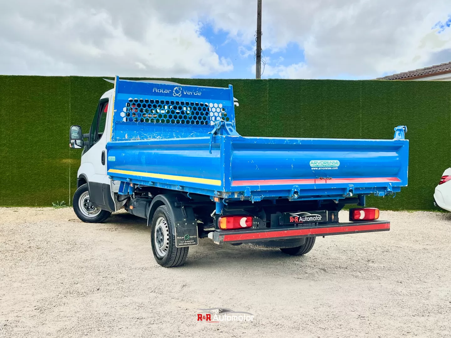 Iveco  Daily BASCULA TRILATERAL - foto 2