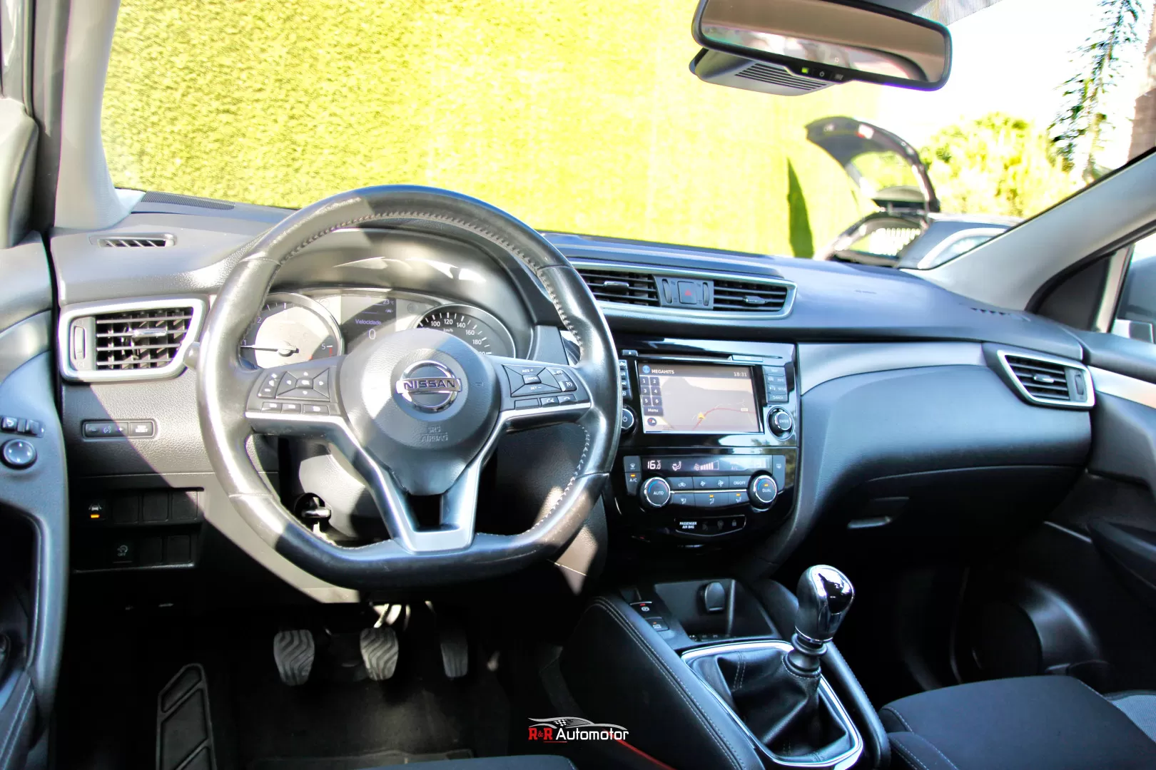 Nissan Qashqai 1.5 dCi N-Connecta Led - foto 3