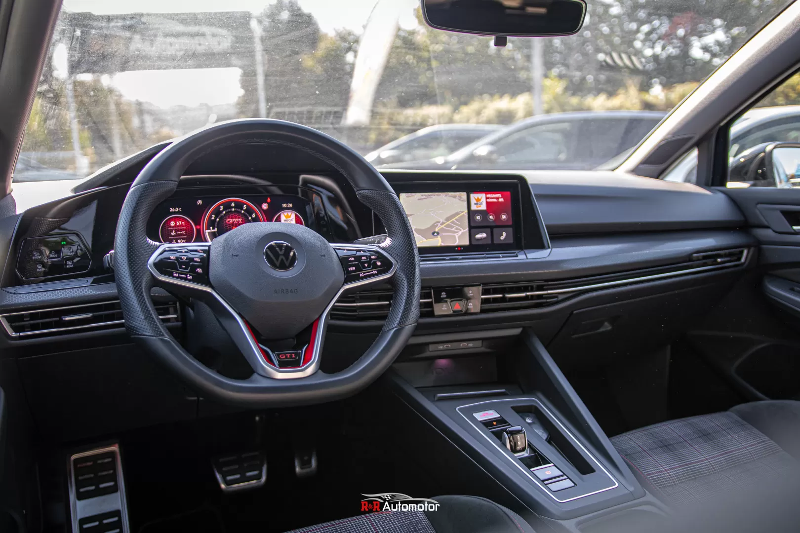 VW Golf 2.0 TSI GTI DSG Performance - foto 3