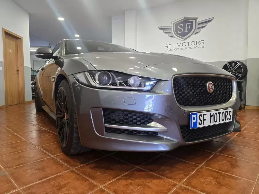 Jaguar XE 2.0 D R-Sport Aut. - foto 5
