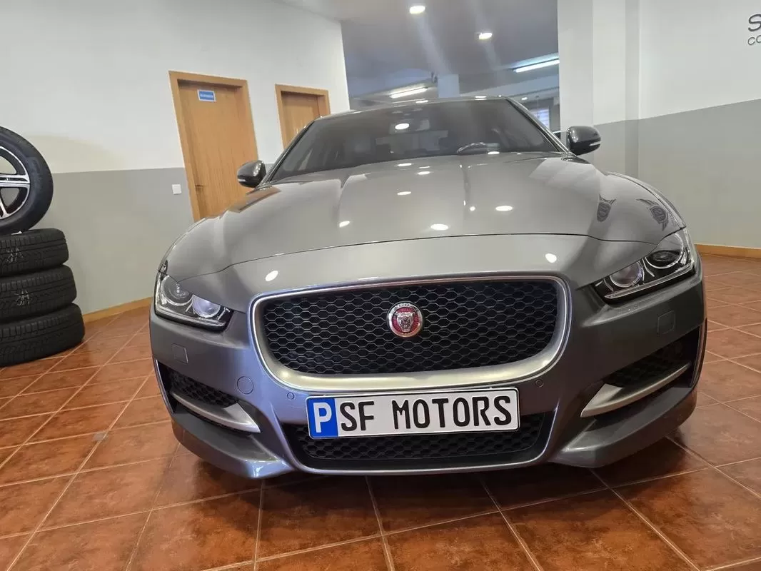 Jaguar XE 2.0 D R-Sport Aut. - foto 8
