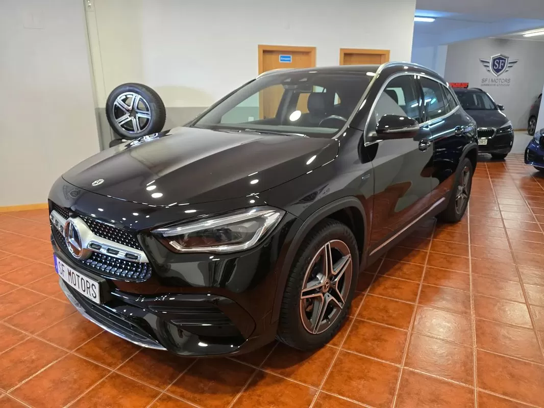 Mercedes-Benz GLA 250  E 8g  Dct Amg Line - foto 2