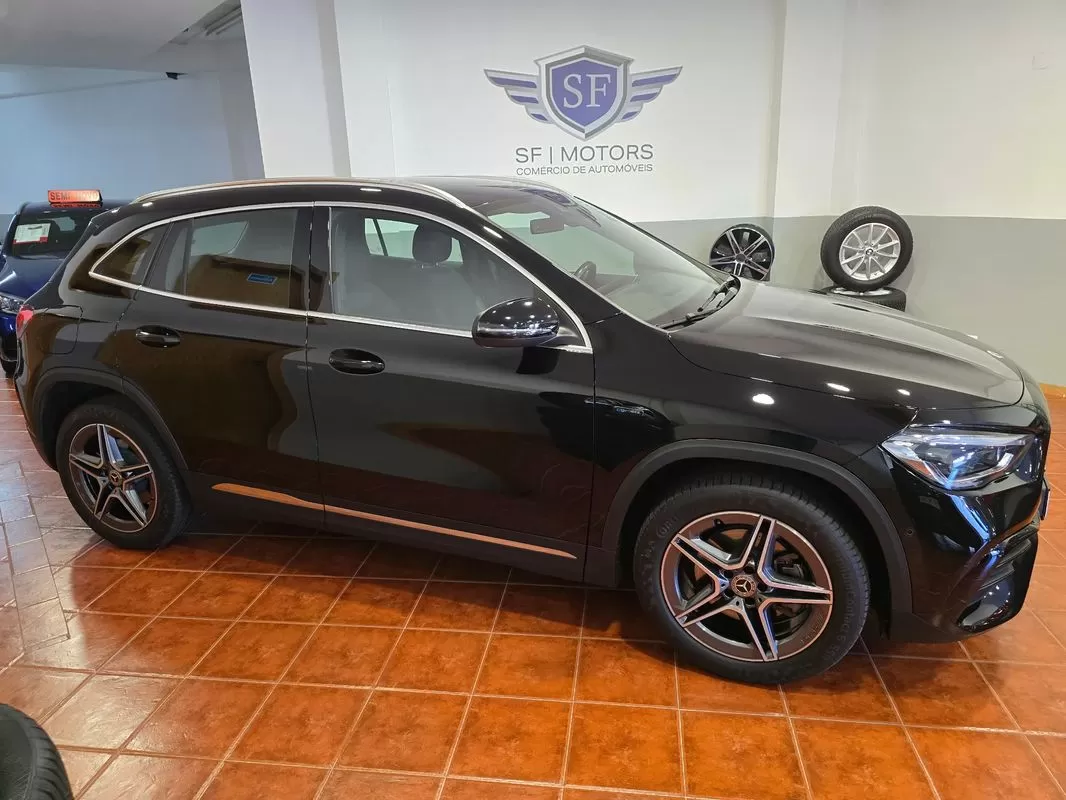 Mercedes-Benz GLA 250  E 8g  Dct Amg Line - foto 5