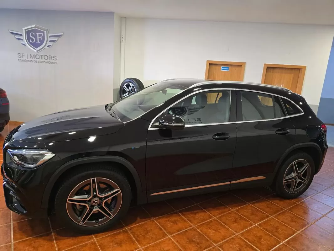 Mercedes-Benz GLA 250  E 8g  Dct Amg Line - foto 7