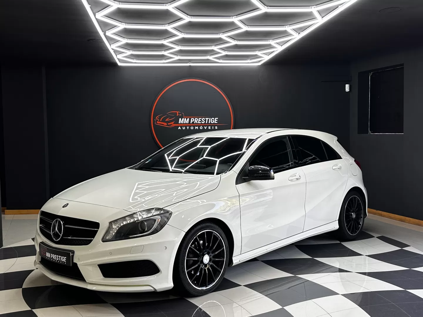 Mercedes-Benz A 180 d AMG Line - foto 5