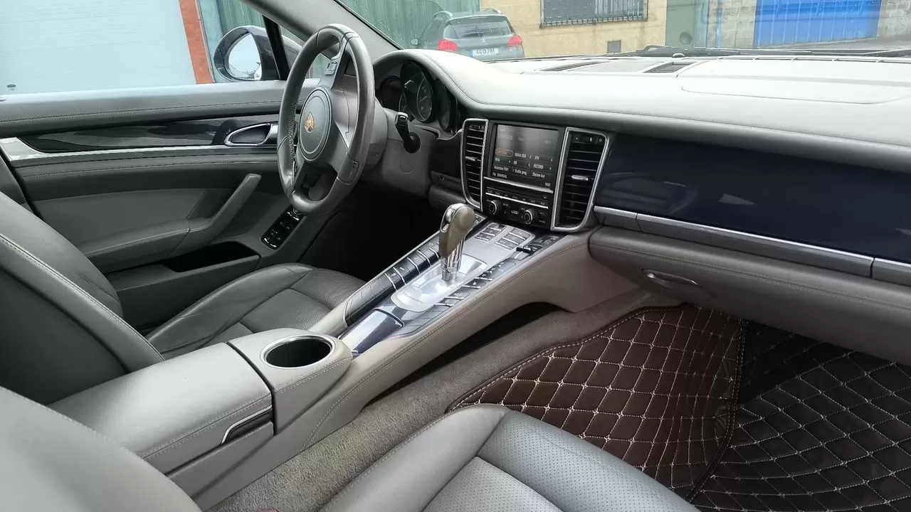 Porsche Panamera 4 Platinum Edition PDK - foto 4