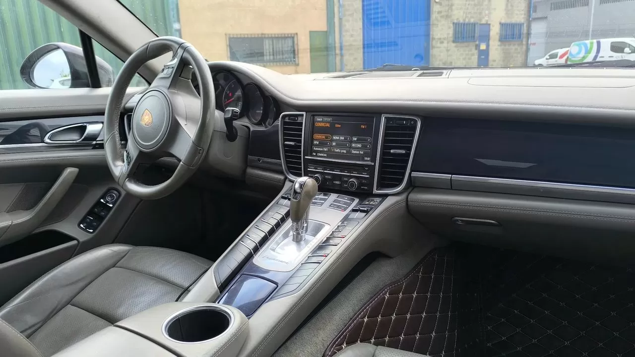 Porsche Panamera 4 Platinum Edition PDK - foto 6